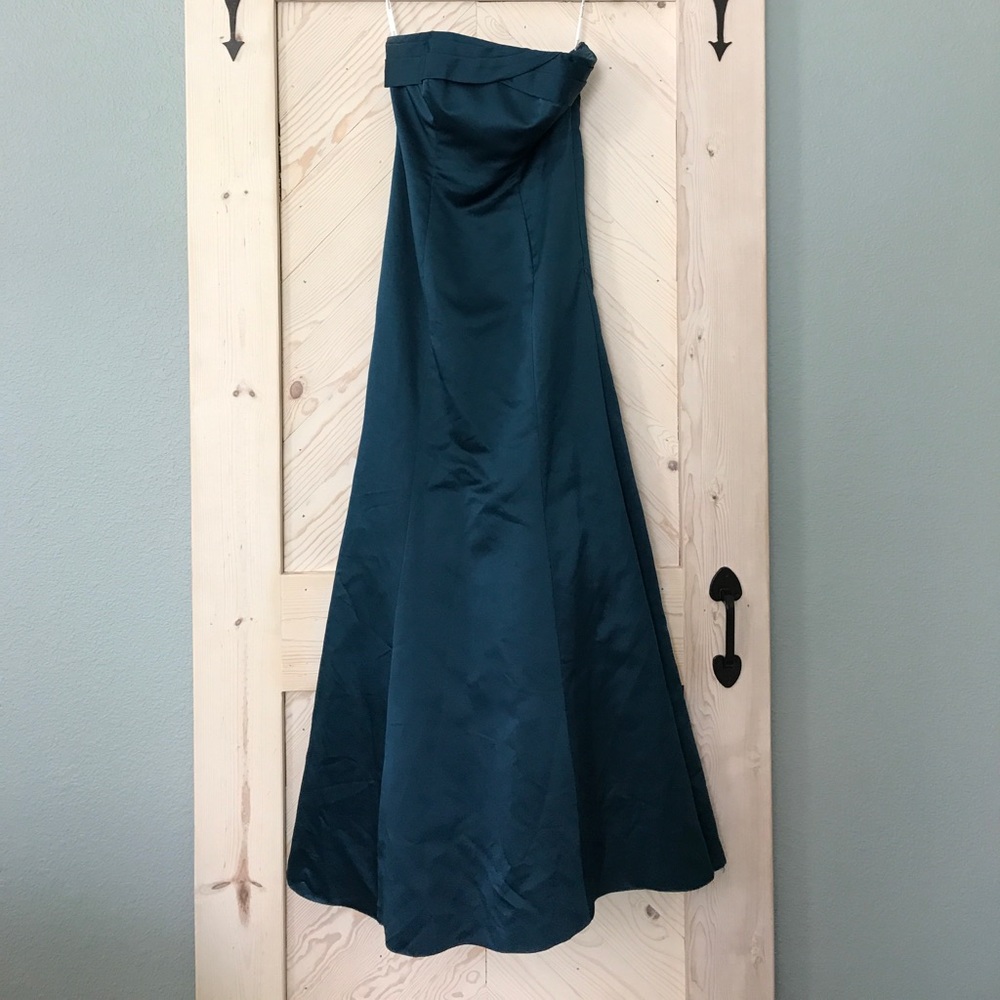 Formal strapless gown